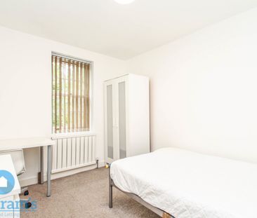 2 bed Apartment for Rent - Photo 5