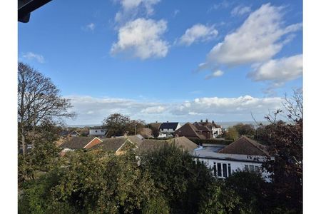 2 bedroom property to rent - Photo 2