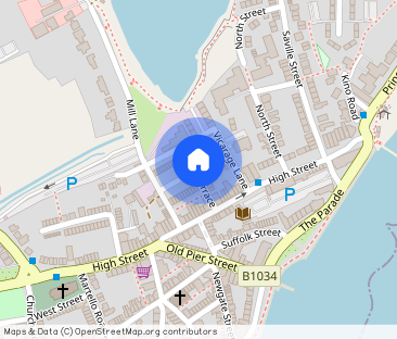 Alfred Terrace, WALTON ON THE NAZE - Photo 1