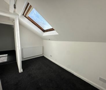 4 Bed Terraced House, Lambton View, LS8 - Photo 2