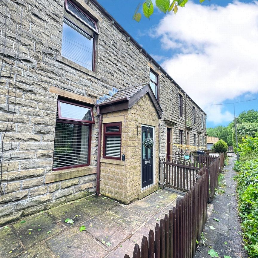 Lincoln Place, Haslingden, Rossendale, BB4 - Photo 1