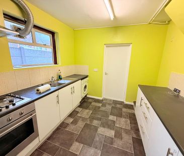 3 bedroom terraced house to rent - Photo 6