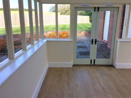 3 bedroom detached house to rent - Photo 3