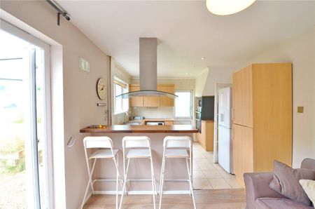 Eastlake Close, Horfield - Photo 2