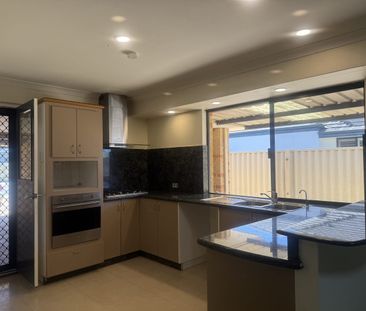 SPACIOUS FAMILY HOME WITH SOLAR - HOME OPEN 16.02.2026 @4.30PM - Photo 6