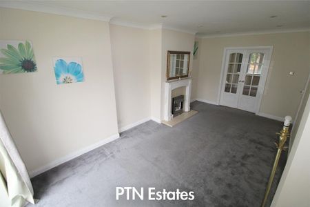 3 bedroom semi-detached house to rent - Photo 2