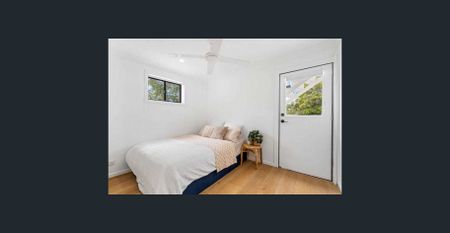 DUAL LIVING - 2x FAMILIES, BOAT & CARAVAN - Photo 3