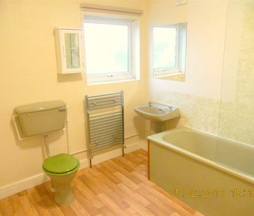 Windsor Street, Bletchley, Milton Keynes, MK2 - Photo 1