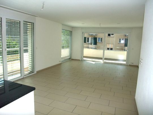 Moderne 4.5-Zimmer-Wohnung an zentraler ruhiger Lage - Foto 1