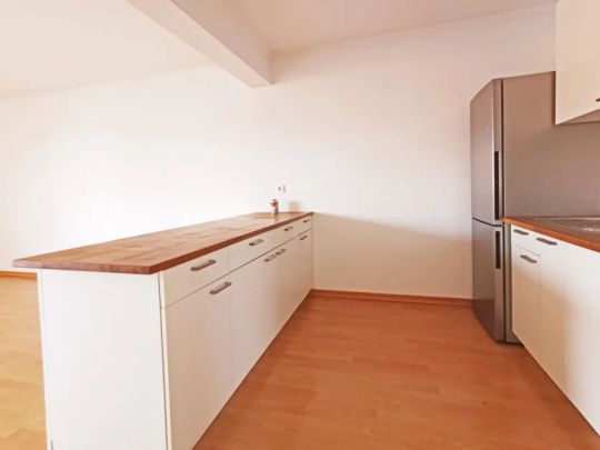 ***Traumwohnung mit offener Küche und terrassenähnlichem Balkon in TOP-Lage **** - Foto 1