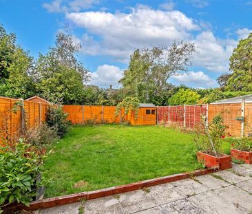 3 bedroom detached house to rent - Photo 2