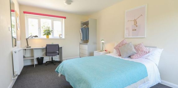 8 bedroom house to rent - Photo 2