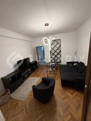 Apartament 3 camere | Ultracentral Motilor | 80 mp | Parcare & Garaj - Photo 2