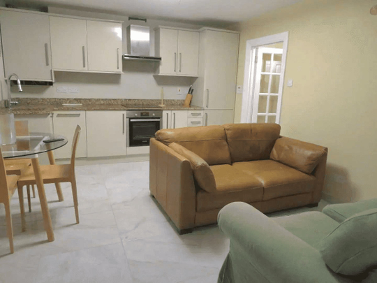 Boyne Road, London, SE13 - Photo 1