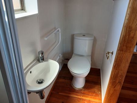 New kitchen and large deck for summer - Photo 2