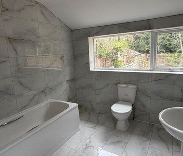 4 bedroom apartment to rent - Photo 5