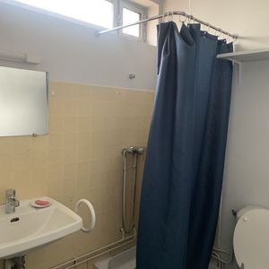 Location Appartement 1 pièce 15m² GRENOBLE 38000 - Photo 3