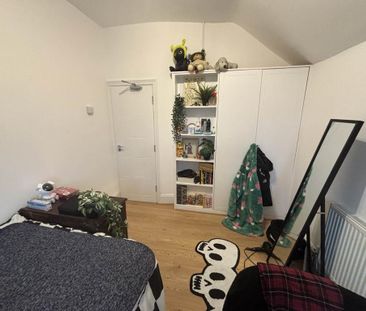 6 bedroom house to rent - Photo 4