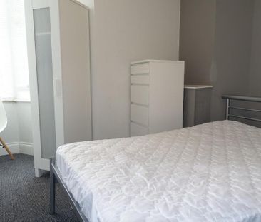 5 bedroom private hall to rent - Photo 4