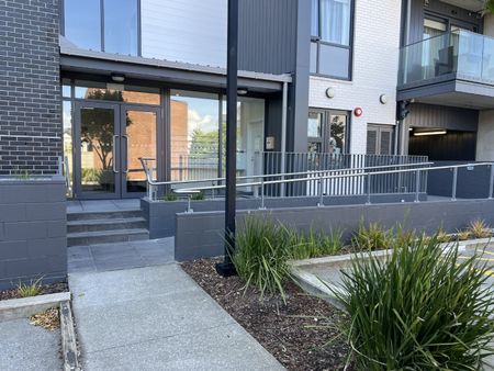 One Bedroom Comfort in the Heart of Hobsonville Point - Photo 3