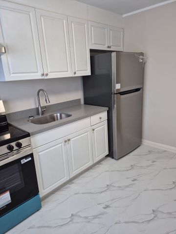 For Lease - 1066 Coxwell Avenue Unit# 4, Toronto, Ontario - Photo 2