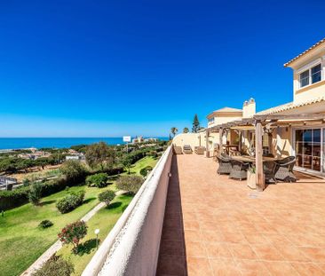 Luxury penthouse for rent in Marbella Del Este, Andalusia - Photo 3