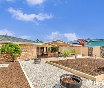 33 Forest Lakes Drive, Thornlie WA 6108 - Photo 1
