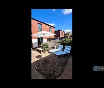 1 bedroom in a house share to rent - Photo 6