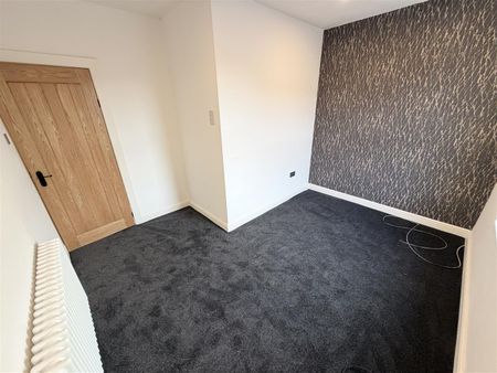 Elmswood Road, Birkenhead - Photo 3