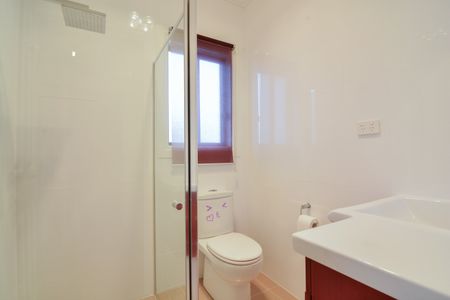 40 NILPENA AVENUE, Park Holme SA 5043 - House For Rent | Domain - Photo 4