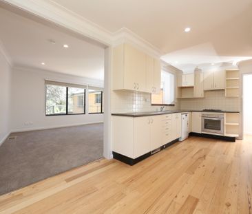 8a Sabine Cl, Garran ACT 2605 - House For Rent | Domain - Photo 4