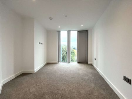 BRAND NEW Unfurnished One Double Bedroom Apartment in the Three60 development. - Photo 4