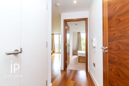 Cardiff, CF10 1EF - Photo 3