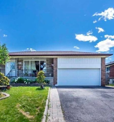 For Lease - 83 Purpledusk Trail, Toronto, Ontario - Photo 2