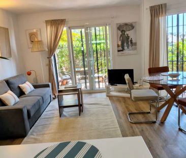 Alquiler de piso en Calle Libra - Photo 1