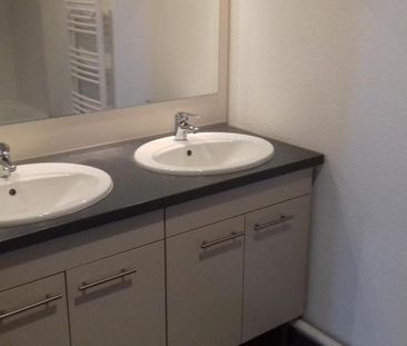 Location Appartement 3 pièces 63m² NOEUX LES MINES 62290 - Photo 5