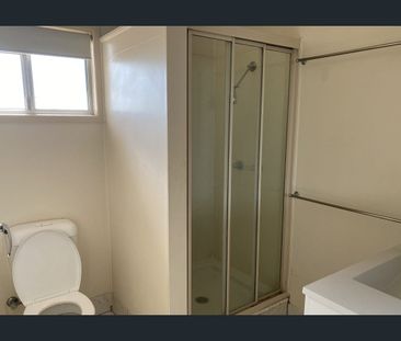 4/1 Adrian Street, West Mackay, Qld 4740 - Photo 4