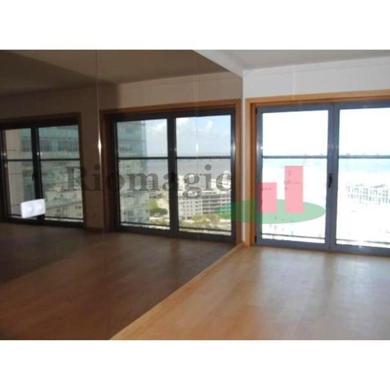 3 bedroom luxury Apartment for rent in Lisbon, Portugal - Photo 1