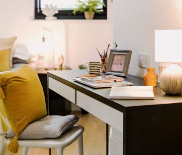 Classic 3 Bed Apartment - Photo 5