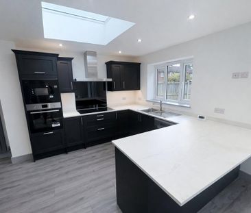 3 bedroom semi-detached house to rent - Photo 6