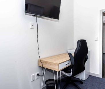 Inner city - Single Room Available - Photo 3