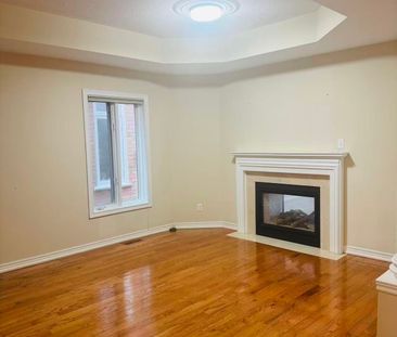 For Lease - 183 Frank Endean Road, Richmond Hill, Ontario - Photo 2