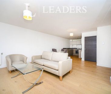 3 bedroom apartment to rent Sirius, 2 The Boardwalk, Brighton, BN2 - Photo 2