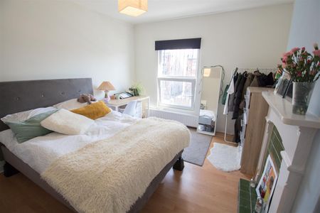 Regent Terrace, Hyde Park, LS6 1NP, Leeds - Photo 3