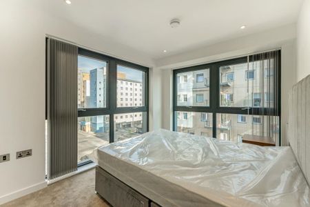 2 bedroom flat to rent - Photo 3