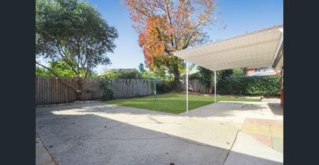 Renovated three bedroom family home situated on the cusp of Putney - Photo 2