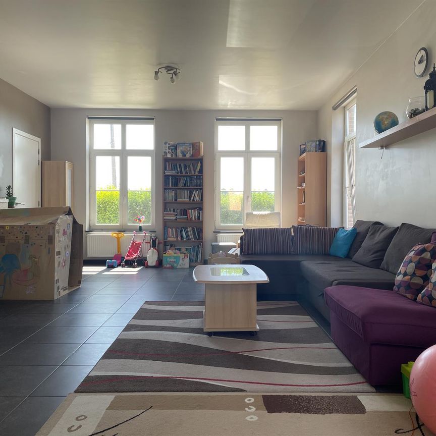 Gezinswoning 4 slaapkamers met tuin en garage - Photo 1