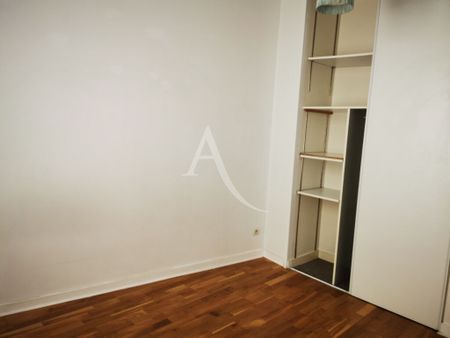 Location Appartement 4 pièces 97m² - Photo 2