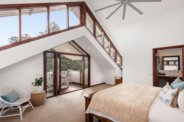 Luxurious Family Retreat With Pristine Water Views - Photo 1