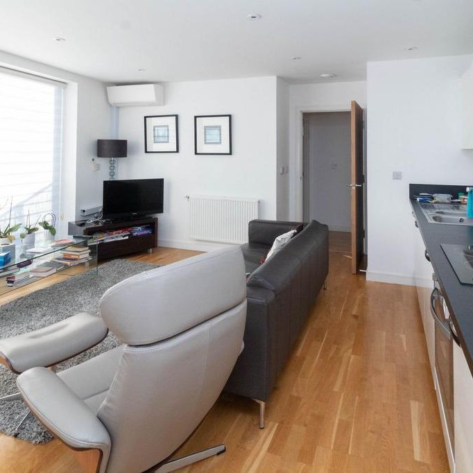 2 bedroom flat to rent - Photo 1